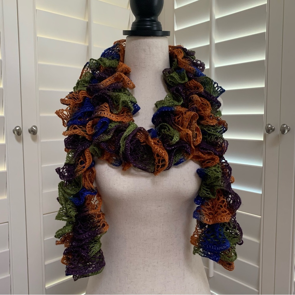 Artisan Handcrafted Ruffled Crochet / Knit Scarf - Picture 12 of 17